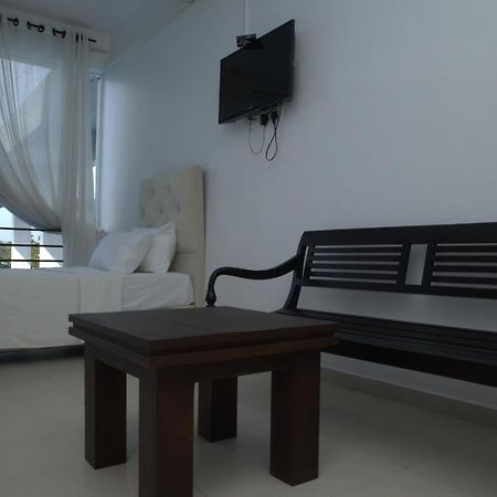 Hotel Dazzle Bay By Twenty Two Weligama Exteriér fotografie